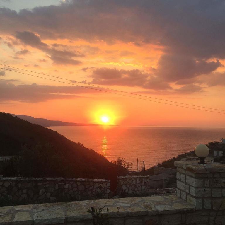 Sunset House Apartment Ksamil Exterior photo
